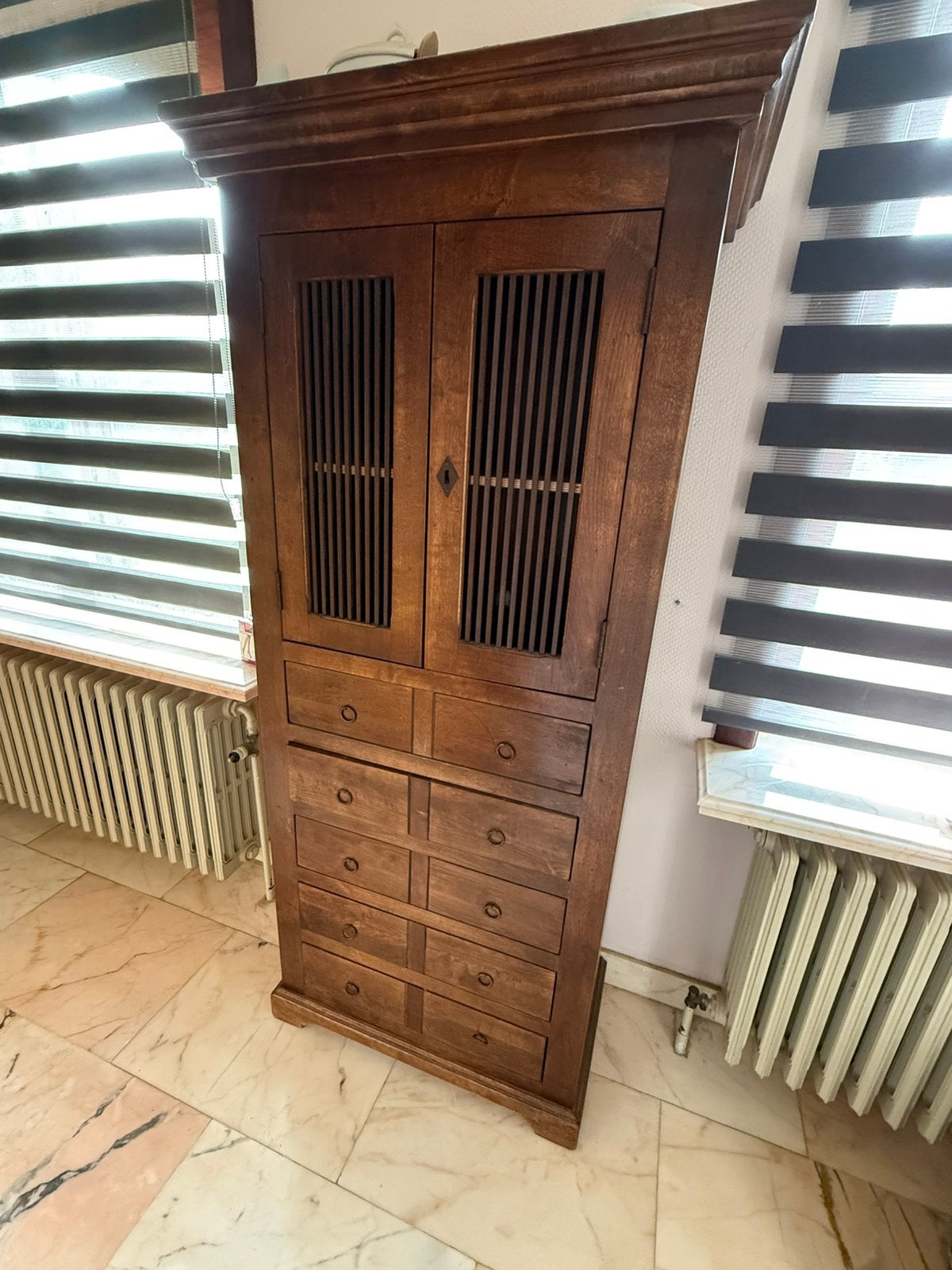 Houten kast te koop, Ophalen