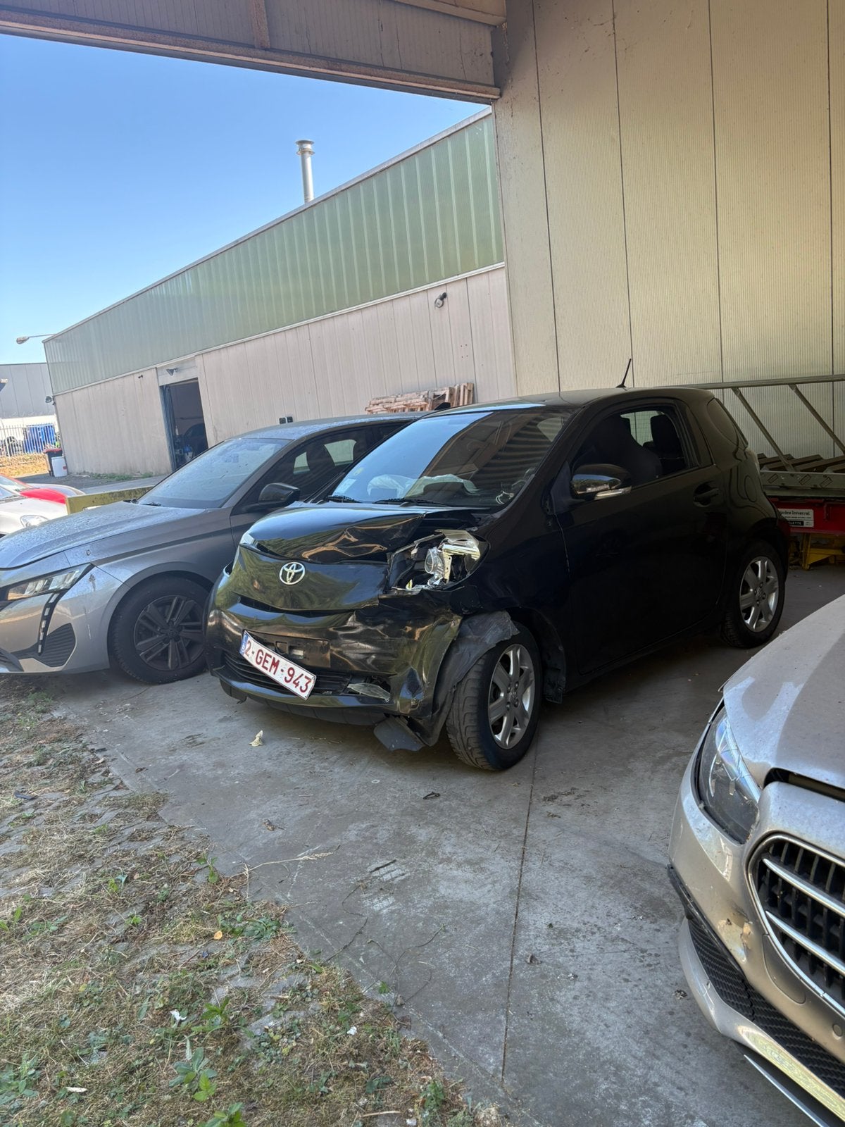 Accident wagen, Auto's, IQ, Euro 5, Zwart, Handgeschakeld