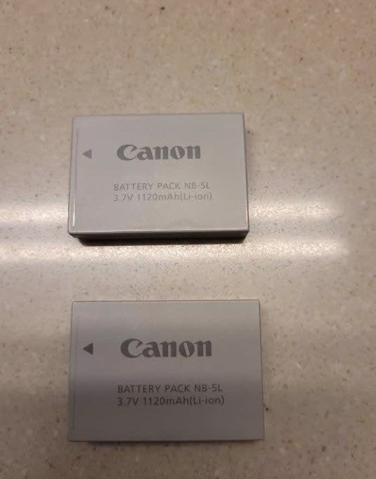 2 batteries Canon, excellent état, TV, Hi-fi & Vidéo, Comme neuf, Canon, Canon