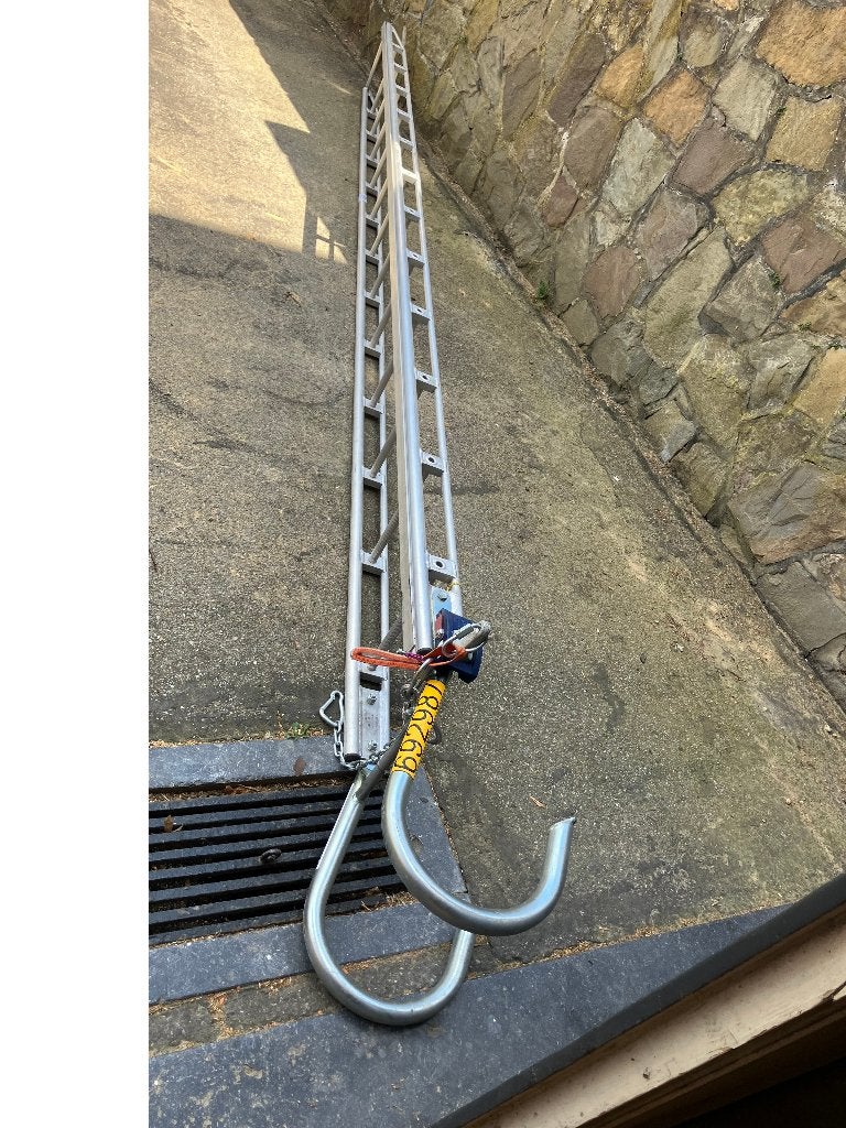 Dakladder hangladder tesmec SCS 20 C engie WL 3 KN, Ophalen, Zo goed als nieuw, Ladder, 4 meter of meer