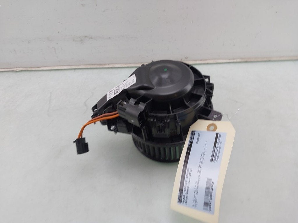 VENTILATEUR RADIATEUR MOTEUR Skoda Kamiq (|2Q1820021A|), Valeo, Utilisé, Info@valeo.fr, Skoda
