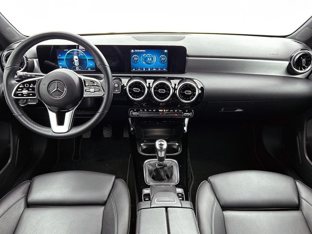 Mercedes-Benz A-Klasse 180 Hatchback Luxury Line Night Pack, https://public.car-pass.be/vhr/51ac76b6-d110-44a0-b3a7-b6ca6596d74f