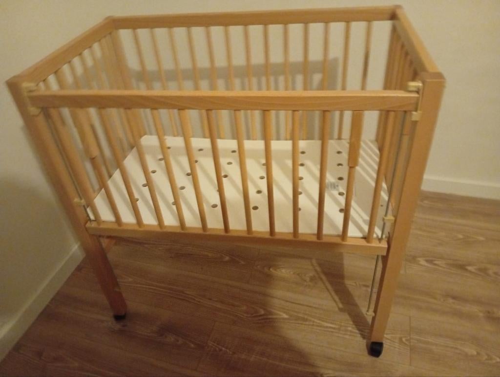 Un berceau, Enfants & Bébés, Berceaux & Lits, Enlèvement, Comme neuf, Berceau