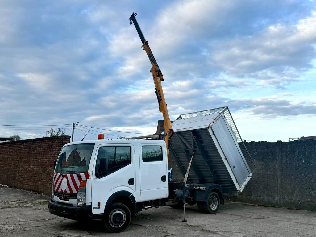 Nissan Cabstar Benne Basculante avec grue Prêt a immatriculé, Auto's, Particulier, Euro 4, Te koop, Nissan