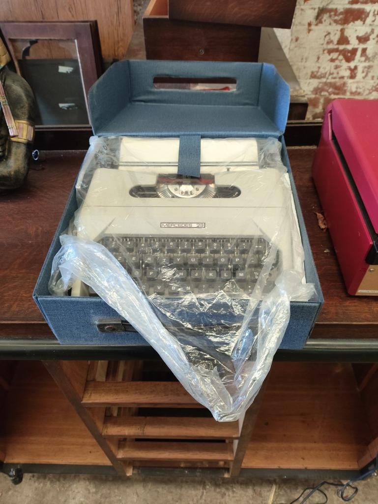 Lot vintage typemachines, Ophalen