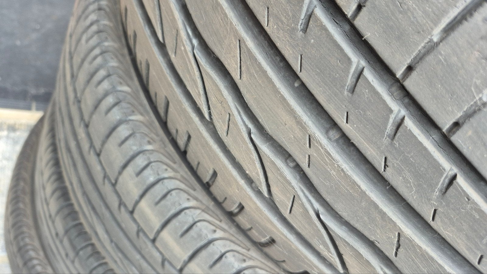 Pneus Bridgestone Turanza Er300 235/55 r17 xl EcoPia