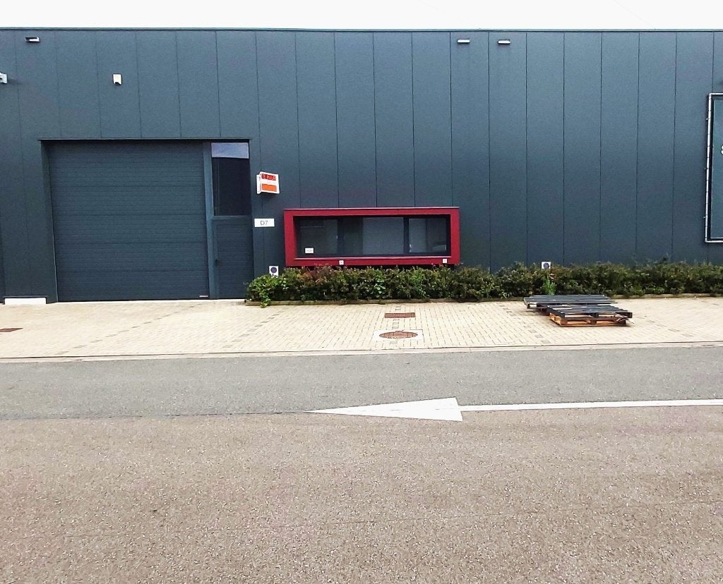 Magazijn / KMO- unit van 300m2 : Nieuwbouw + 4 x priv. P, Articles professionnels, Immobilier d'entreprise, Espace commercial