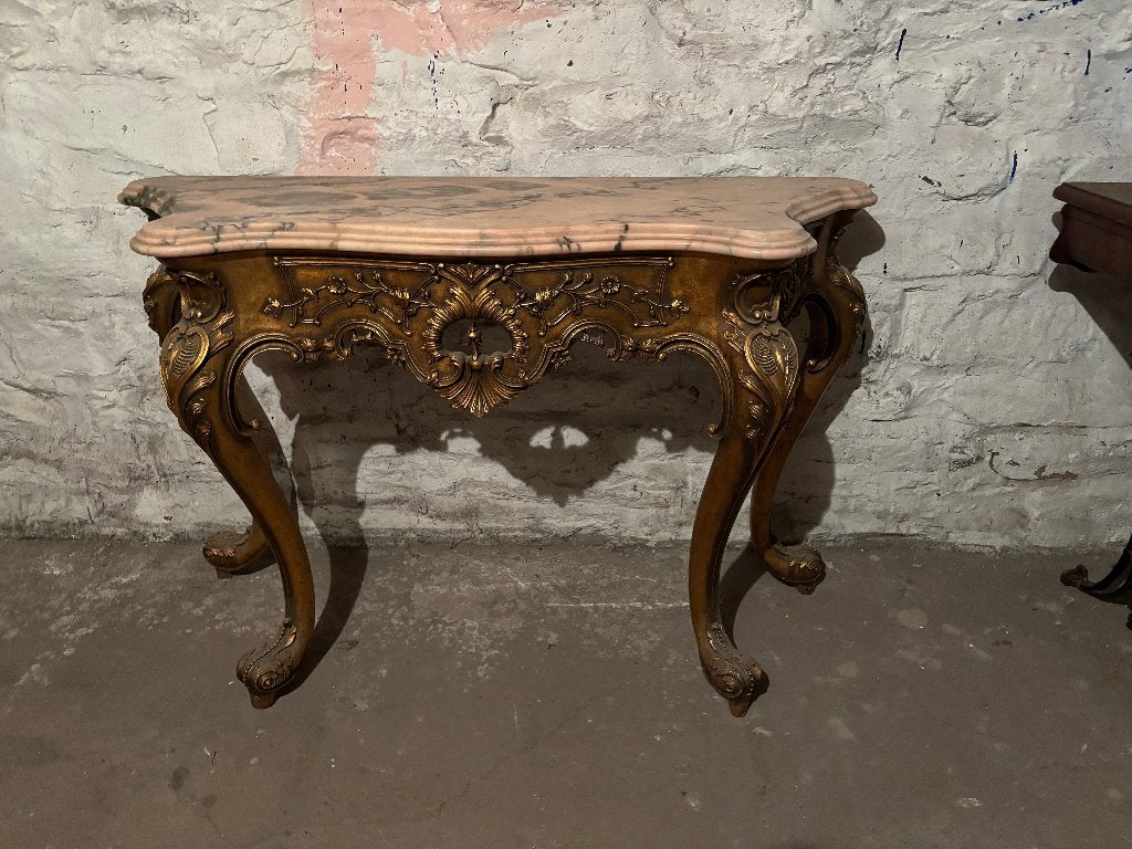 Console Louis XV demi-lune, Enlèvement