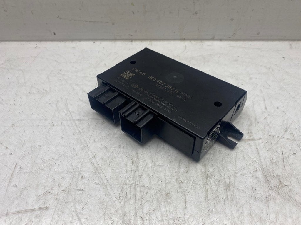 ORDINATEUR GESTION ATTACHE REMORQUE ATTELAGE Transporter T6, Volkswagen, Utilisé, Rixbecker Straße 75
59552  Lippstadt, DE, Info@forvia.com