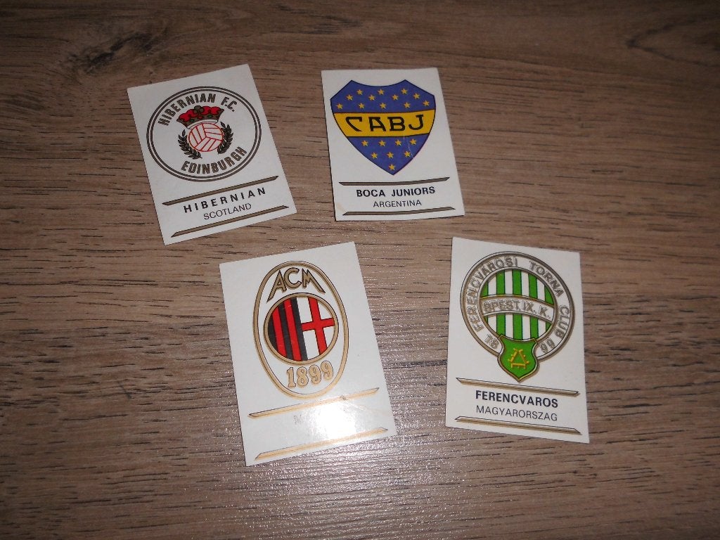 lot 4 autocollants stickers foot PANINI " football clubs ", Enlèvement ou Envoi