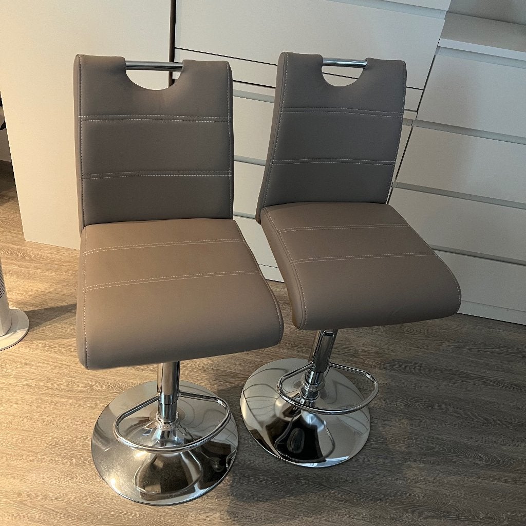 Keukenkrukken, 2 tabourets, Comme neuf, Enlèvement, Cuir