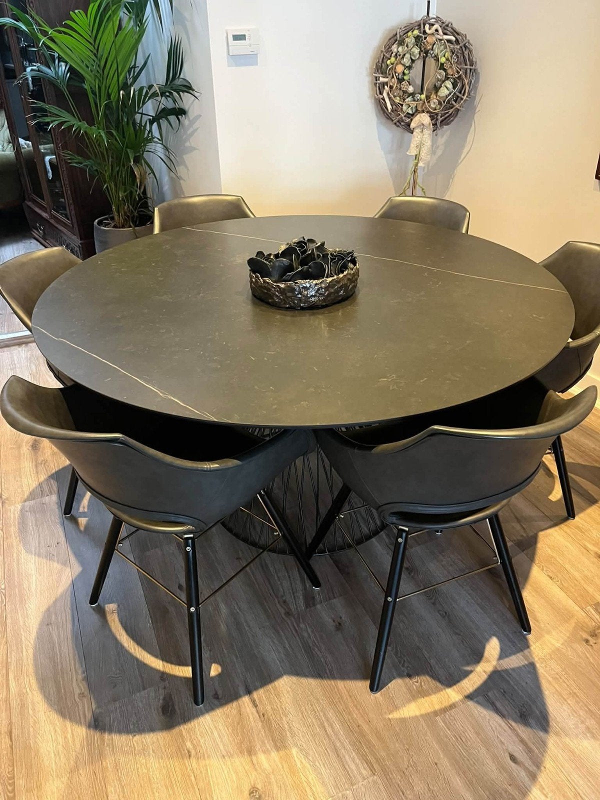 Table ronde avec 6 sièges baquets, 150 à 200 cm, Cinq personnes ou plus, Design, Rond