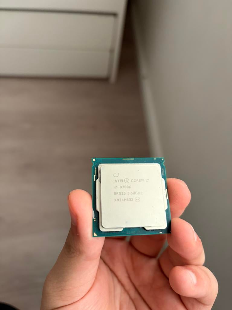 Intel Core i7 9700K, Enlèvement, Comme neuf, 8-core, 3 à 4 Ghz
