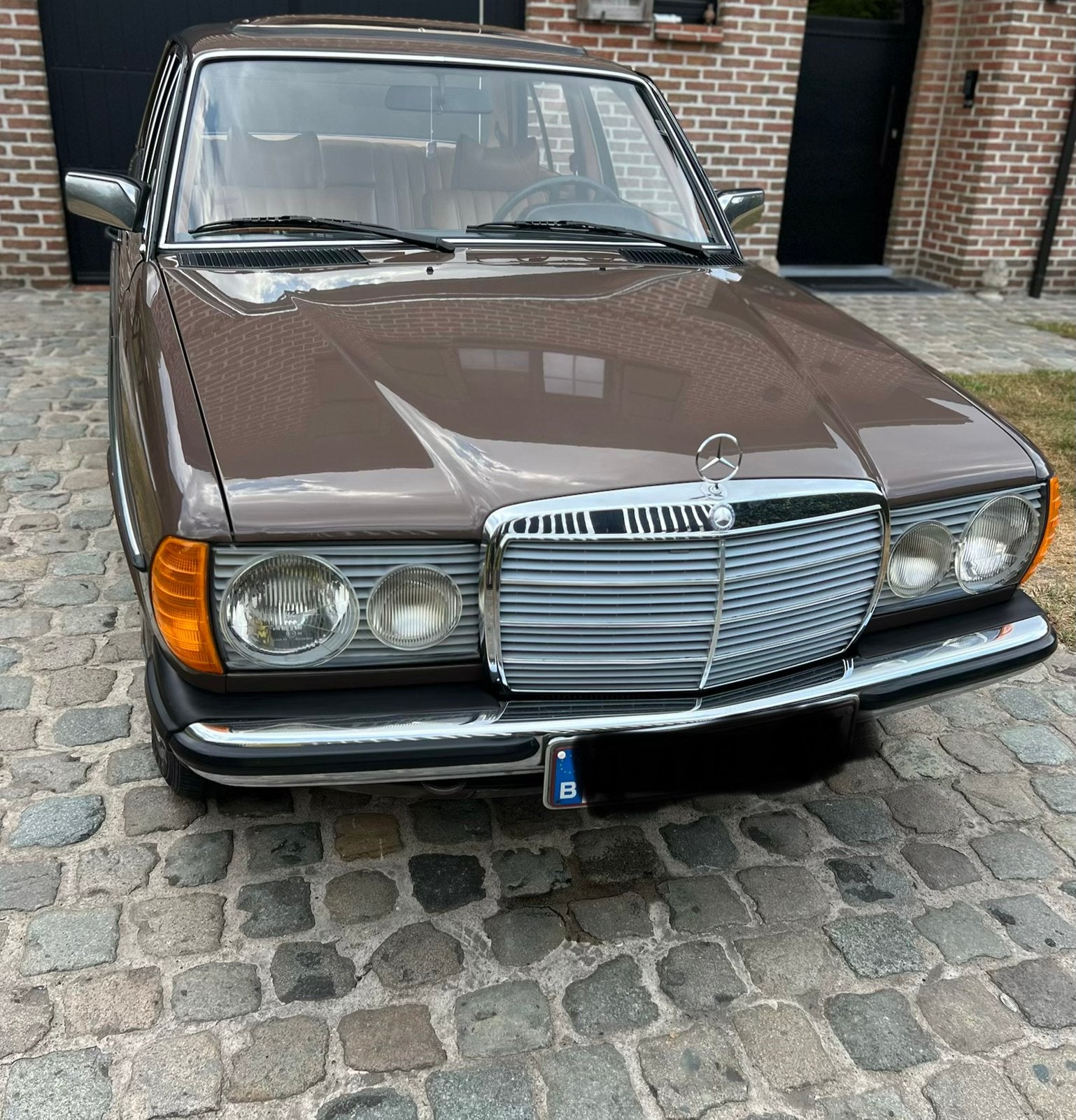 originele Mercedes W123 200D - rijklaar, foto 5