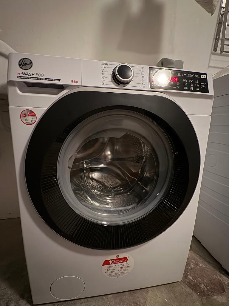 Machine à laver Hoover – état quasi neuf, Electroménager, Lave-linge, Neuf, Chargeur frontal, 8 à 10 kg, 85 à 90 cm, 1200 à 1600 tours