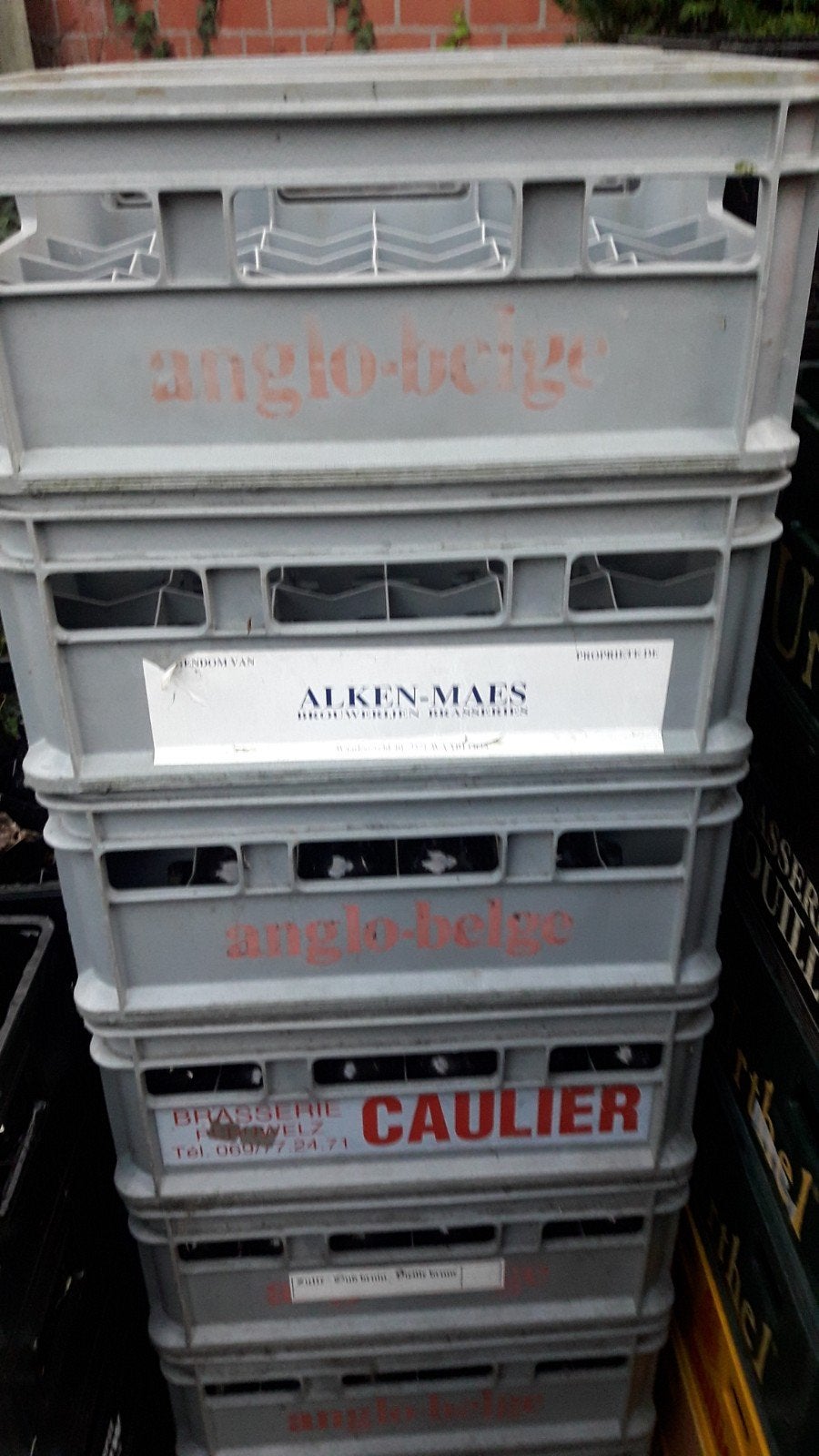 Oude bierbakken, Ophalen