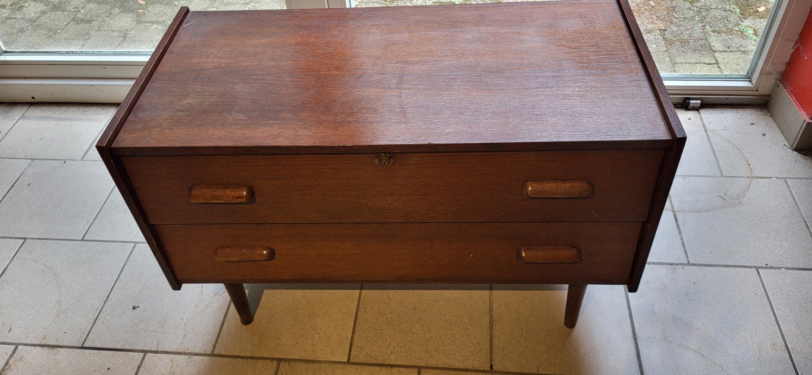 Klein vintage dressoir, Ophalen