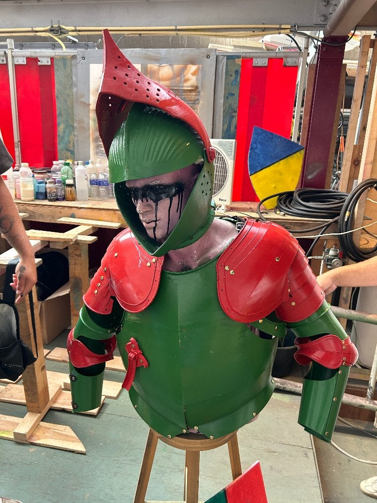 Ridderhelm - Borstkuras - Schouderbladen: Carnaval, Hobby en Vrije tijd, Feestartikelen, Ophalen of Verzenden, Zo goed als nieuw