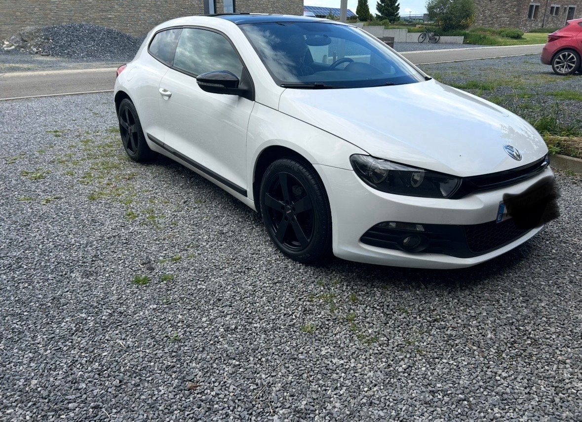 Scirocco, Cuir, 9 kW, Boîte manuelle, Noir