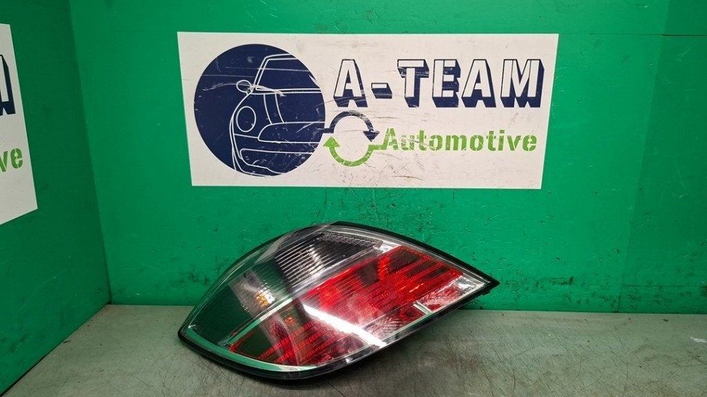 FEU ARRIÈRE GAUCHE Opel Astra H (L48) (01-2004/05-2014), Opel, Opel Automobile GmbH, Utilisé, Kontakt-opel@opel.com