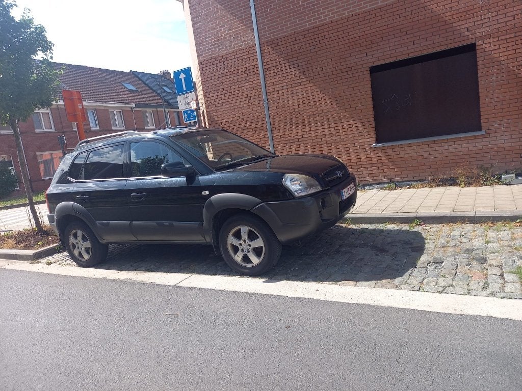 Hyundai tucson  2007 330000 km, Auto's, Zwart, Diesel, 5 deurs, Particulier