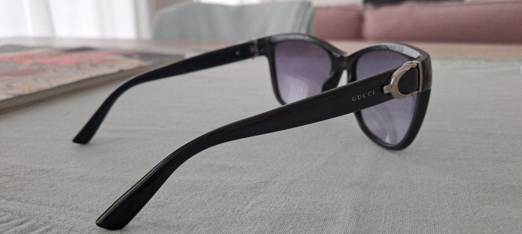 zonnebril GUCCI, Zonnebril, Zwart, Zo goed als nieuw, Ophalen