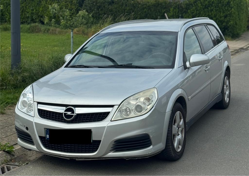 Opel vectra 1.9cdti 6 vitesse airconditioning, Auto's, Opel, Voorwielaandrijving, Stof, Zwart, Vectra