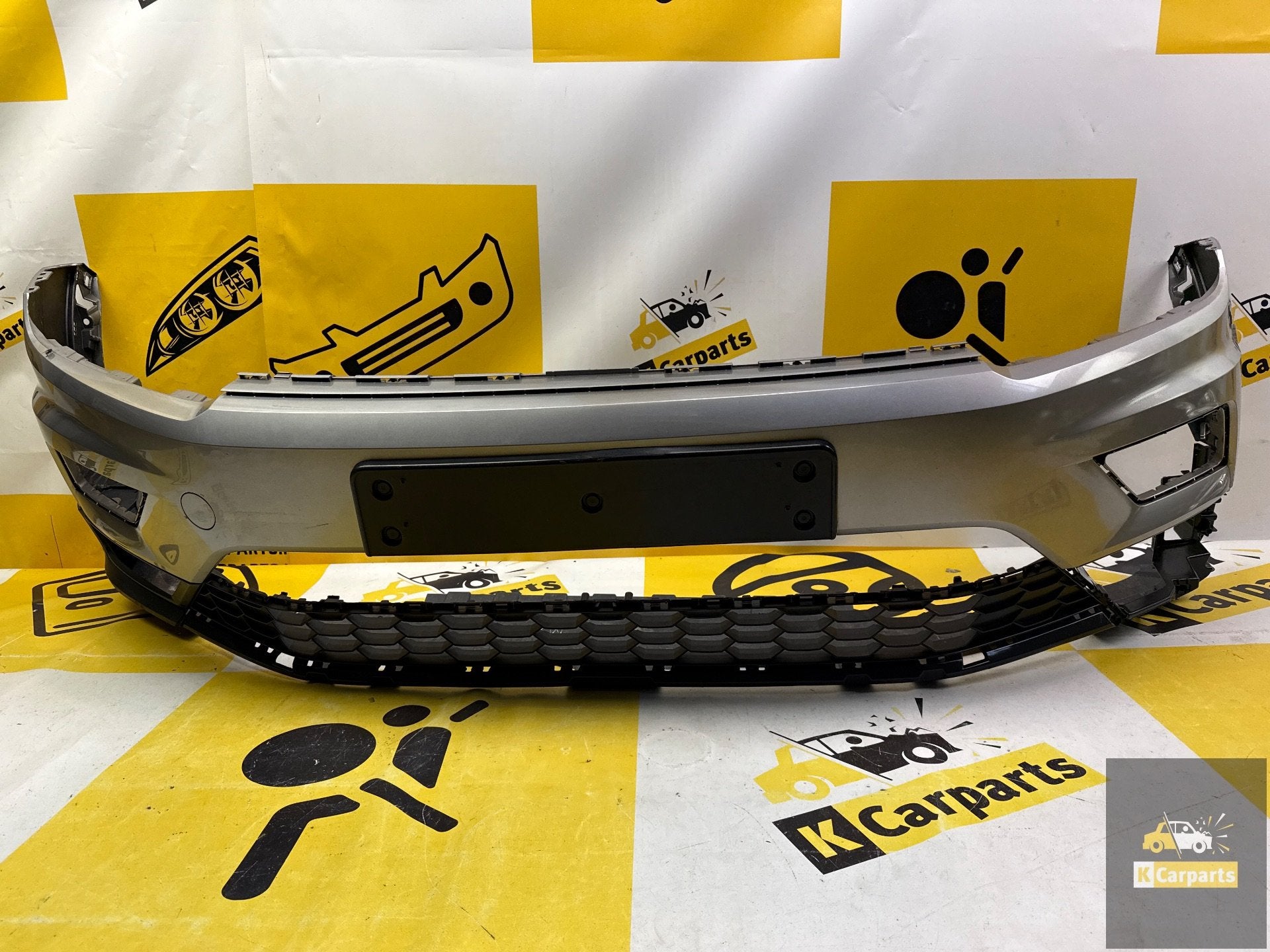 Voorbumper Volkswagen Tiguan 5na KLS 5NA807221 bumper, Gebruikt, Volkswagen AG, Vw@volkswagen.de, Bumper