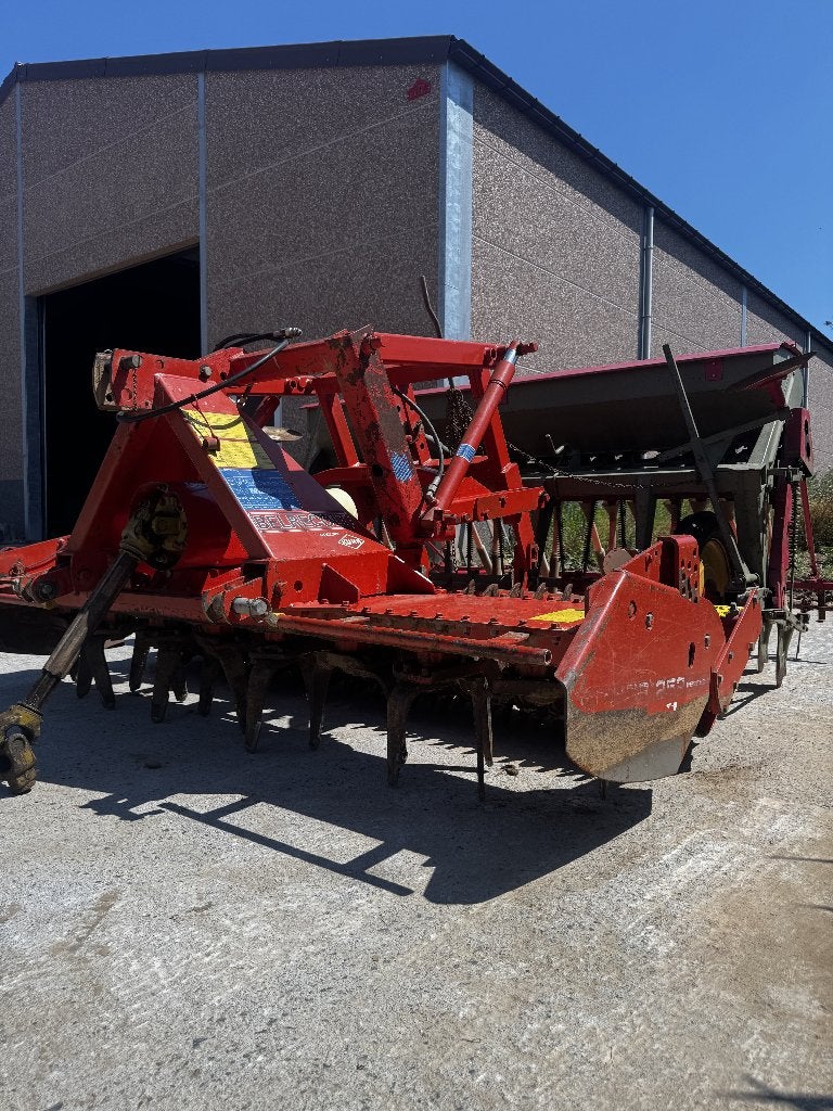 Rotoreg Kuhn HRB 252 + zaaimachine, Ophalen, Akkerbouw, Grondbewerking