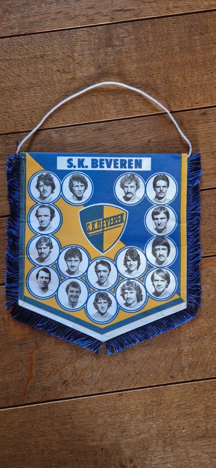 Sk Beveren wimpel uit de gouden periode, Verzamelen, Ophalen, Zo goed als nieuw