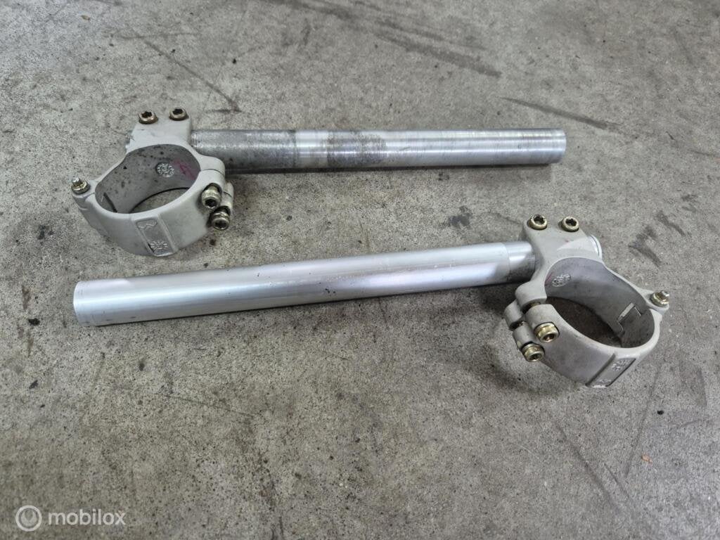 Stuurhelft clip-on clipons 53 mm 748 916 996 998 SP SPS, Enlèvement ou Envoi, Factorystore.service@ducati.com, Via Antonio Cavalieri Ducati, 74/5, 74/6, 40132 Bologna BO
