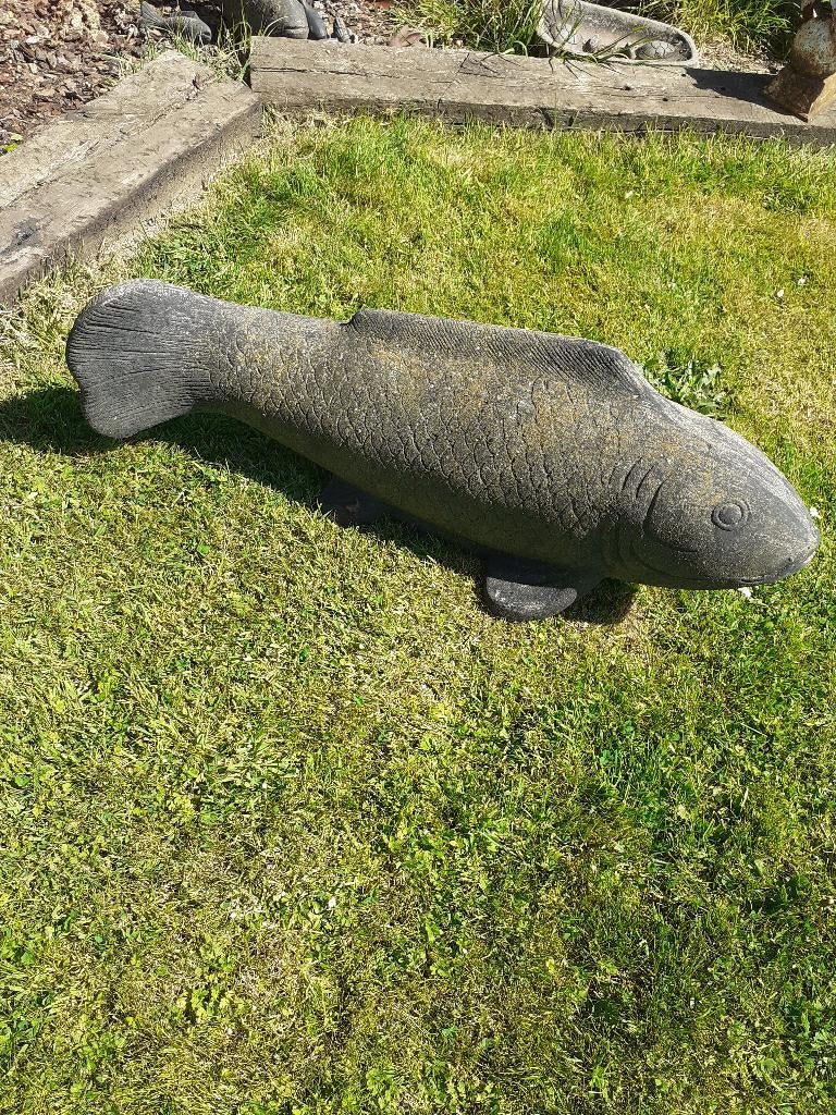 Grand poisson en pierre patinée ( Longueur 1m)., Enlèvement, Comme neuf, Autres matériaux, Animal