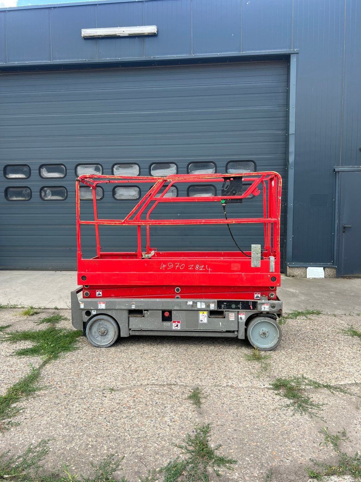 Haulotte compact 8 schaarhoogwerker, Ophalen