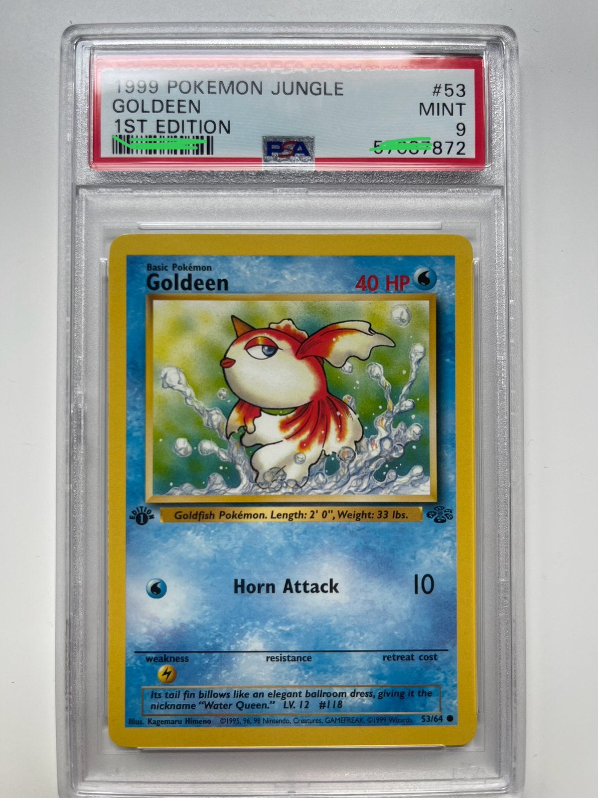 GOLDEEN 1st edition PSA 9 Pokemon, Hobby en Vrije tijd, Ophalen of Verzenden, Zo goed als nieuw, Losse kaart
