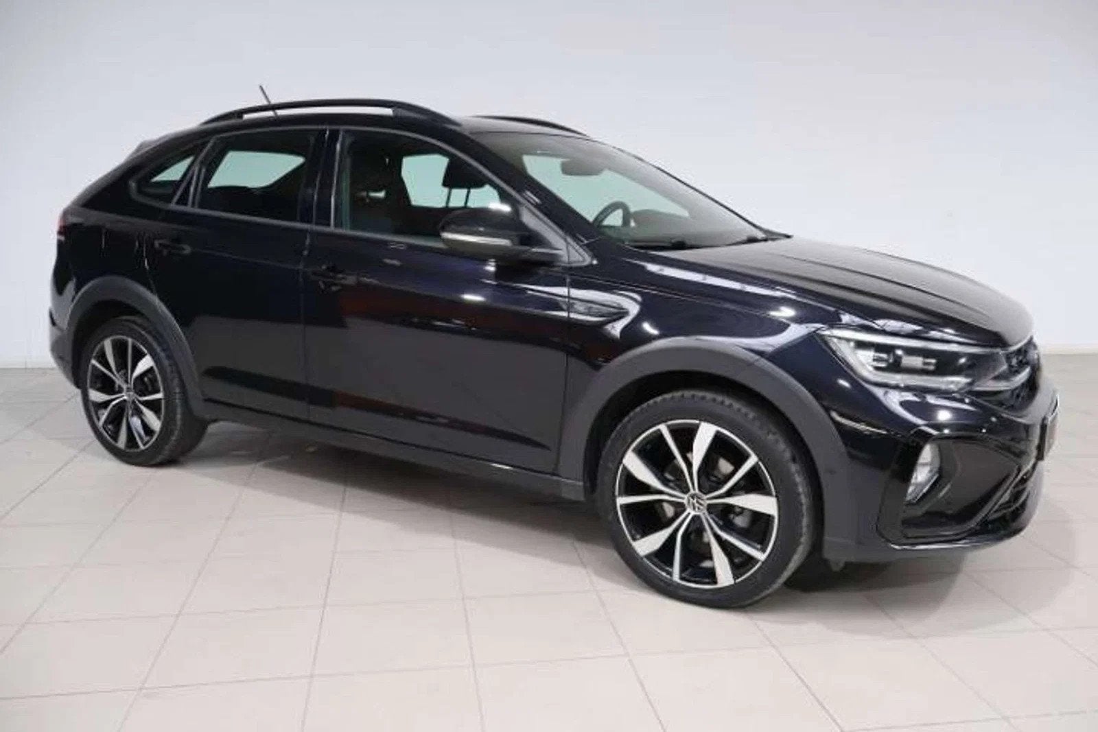 Volkswagen Taigo Taigo 1.5 TSI DSG R-Line (bj 2022), Automaat, 4 cilinders, Zwart, Bedrijf
