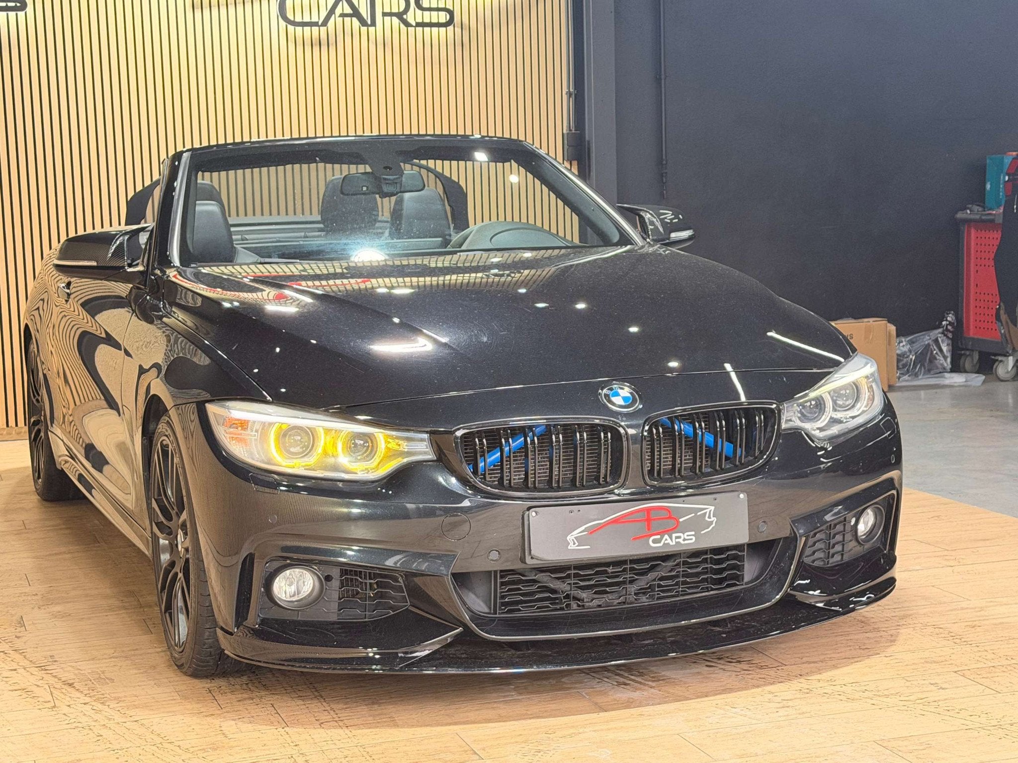 BMW 4 Serie 435 IAS * PACK M PERFORMANCE * CABRIOLET * GAR 1, Automaat, 4 zetels, Gebruikt, 2210 kg