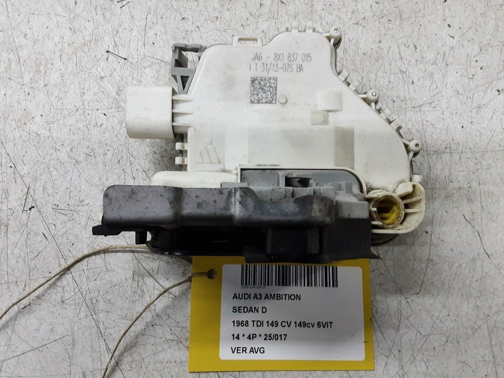 SERRURE DE PORTE AVANT GAUCHE Audi A3 Limousine (8VS / 8VM), Autos : Pièces & Accessoires, Auto-Union-Straße  1,
85057  Ingolstadt, DE