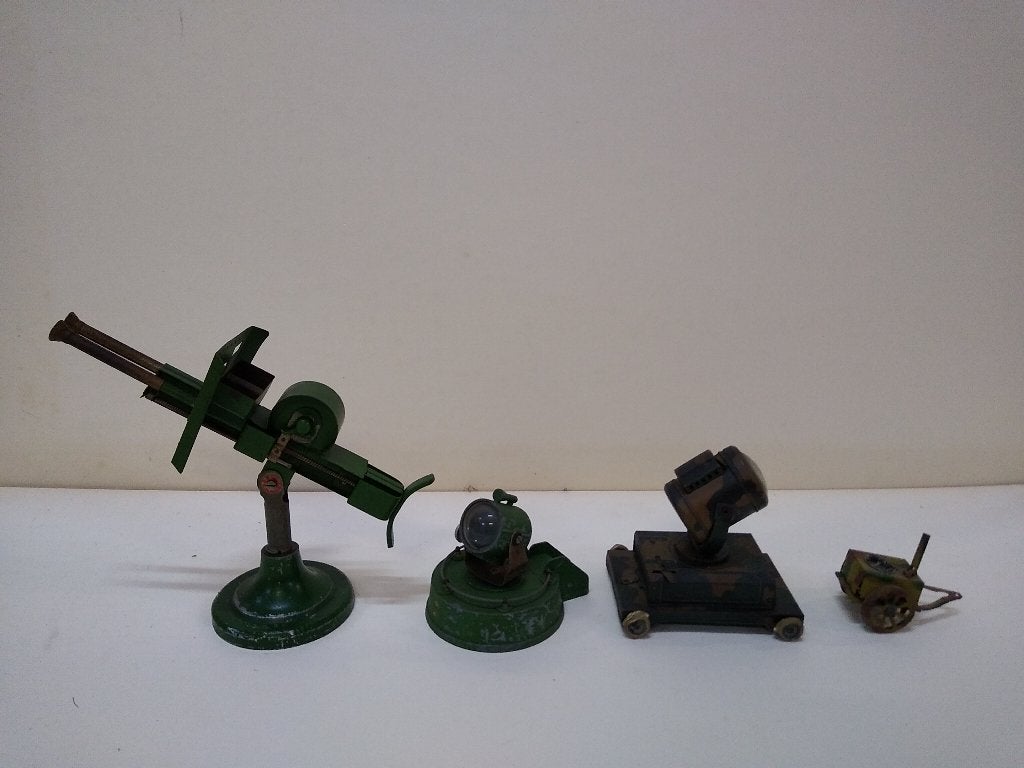 Blikken speelgoed militair (4 stuks), Ophalen