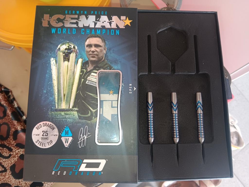 Darts Gerwyn Price, Sport en Fitness, Darts, Ophalen