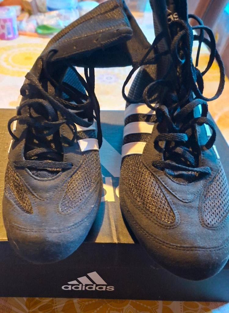 Boksschoenen, Ophalen, Schoenen