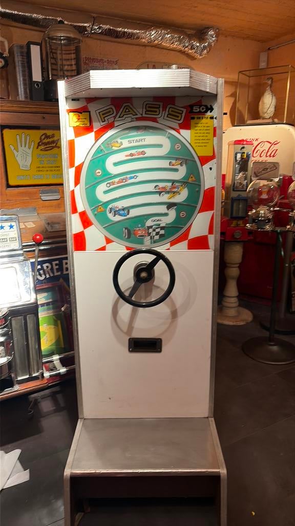 Jeu d’arcade automobile des annees 70, Autres monnaies, Enlèvement, Comme neuf