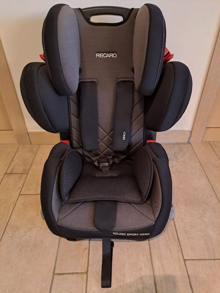 Recaro Young Sport Hero Autostoel, Kinderen en Baby's, Autogordel, Verstelbare rugleuning, Zo goed als nieuw, 9 t/m 36 kg