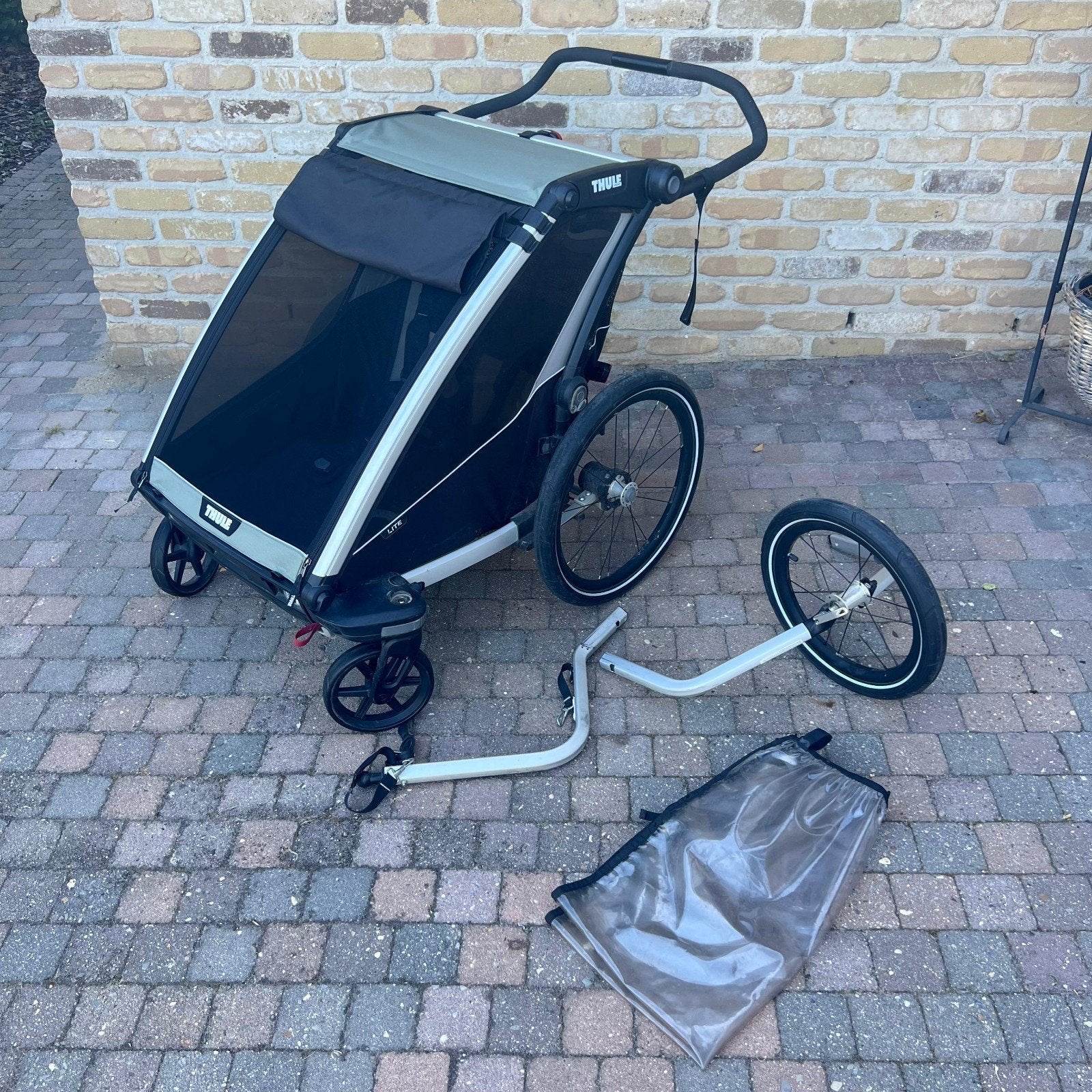 Thule Chariot Lite Double + Loopset, met nieuwe voorkant!, Vélos & Vélomoteurs, Enlèvement, Utilisé, Remorque pour enfant, Thule / Chariot
