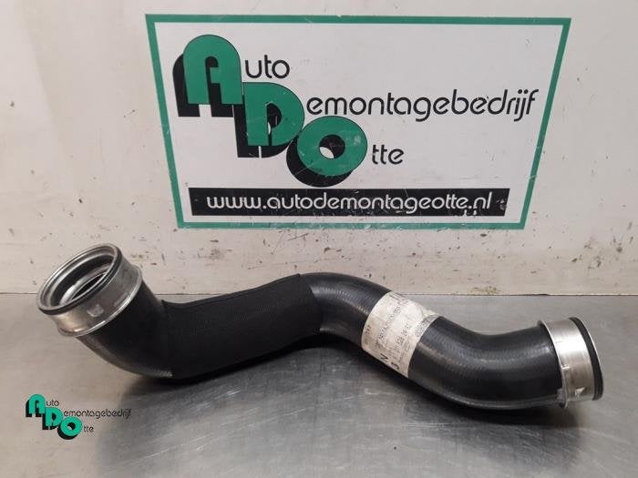 Tuyau intercooler d'un Mercedes E-Klasse (E-Klasse 02-), Autos : Pièces & Accessoires, Climatisation & Chauffage, Mercedes-Benz