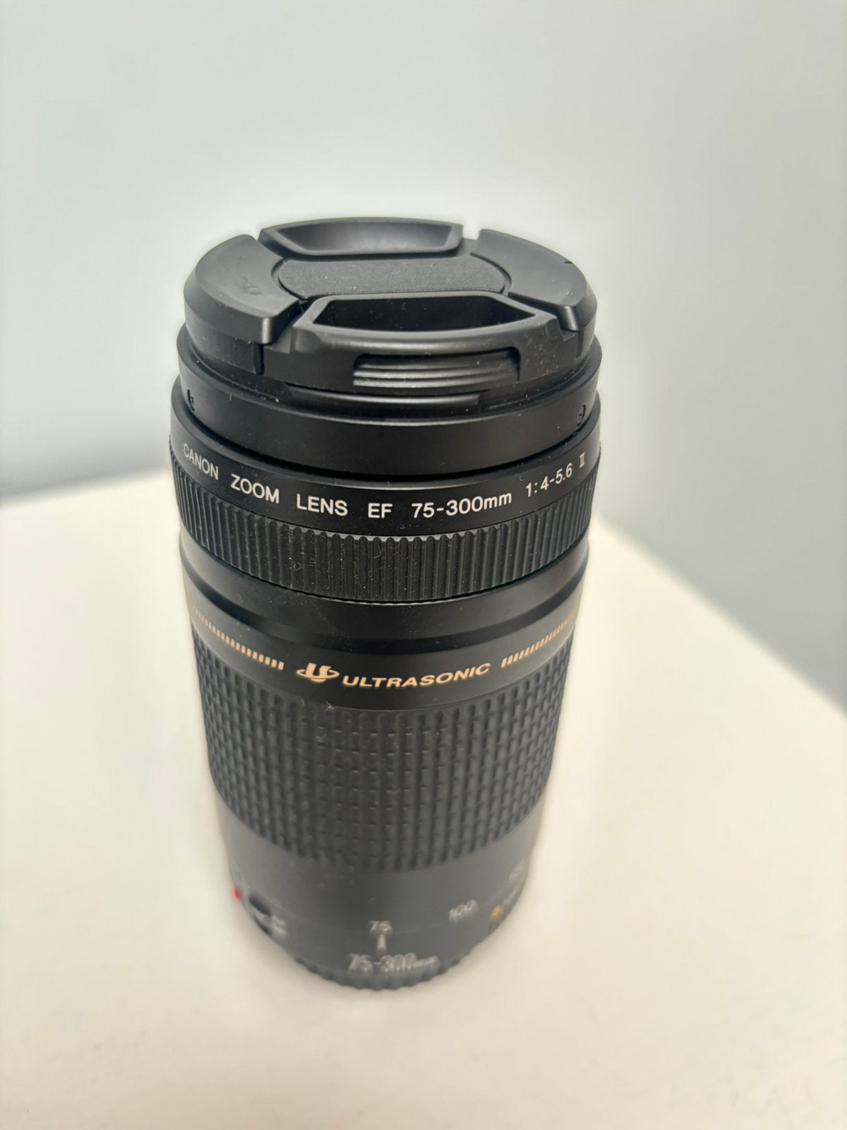 Canon EF 75-300mm f/4-5.6 II – téléobjectif zoom, Canon, Téléobjectif, Comme neuf, Enlèvement
