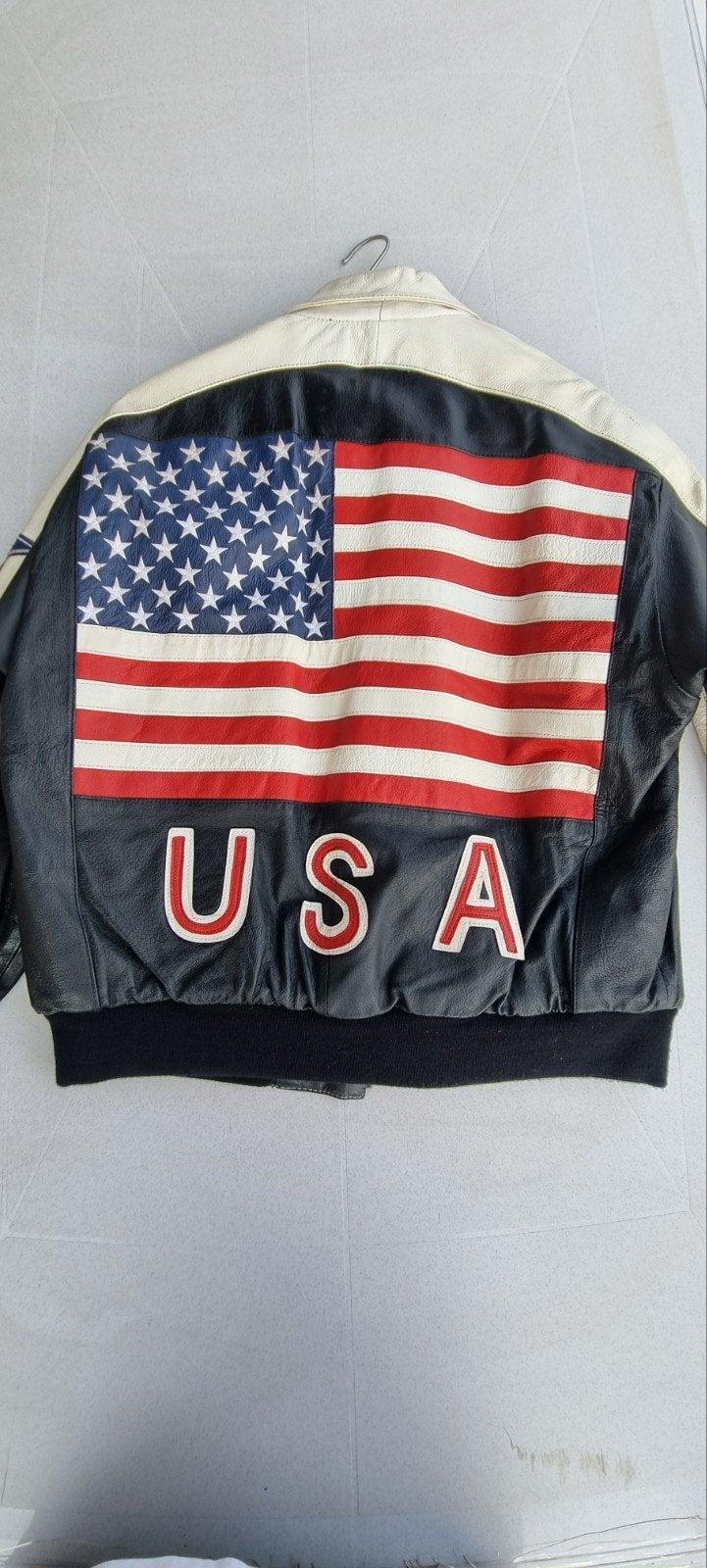 Usa vintage leren jas
Maat XL, Ophalen