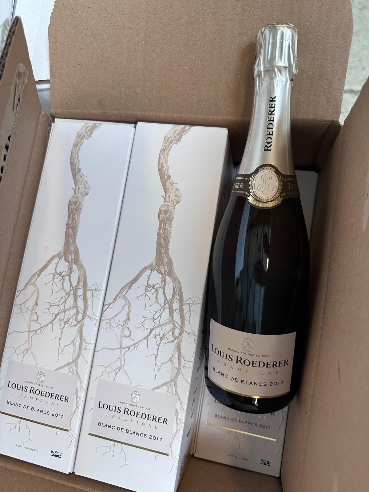 Rare - Caisse de 6bts Louis Roederer blanc de blancs 2017, Enlèvement ou Envoi, Comme neuf