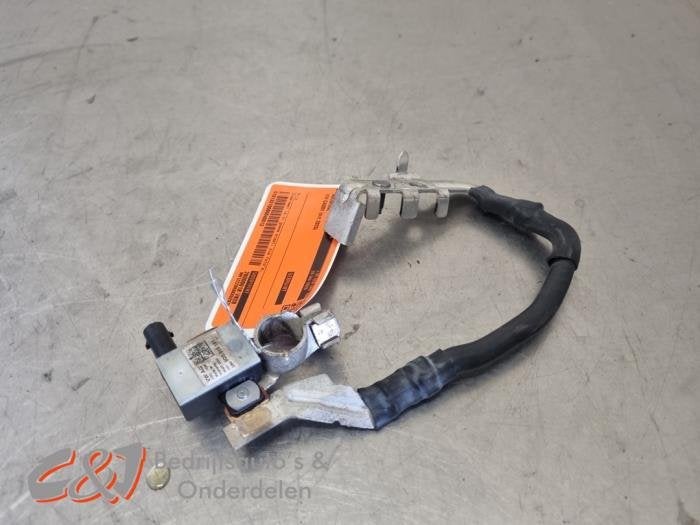 Borne de batterie d'un Volkswagen Caddy, Autos : Pièces & Accessoires, Volkswagen, -, 3 mois de garantie, Utilisé