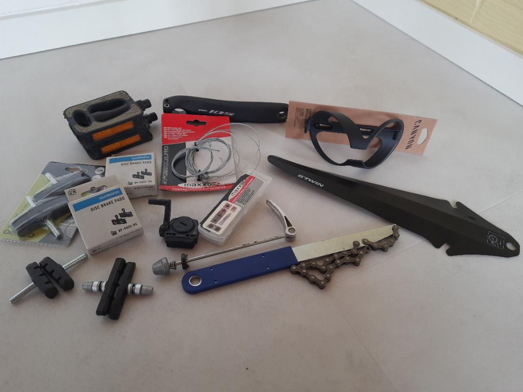 Lot fietsonderdelen shimano canyon mtb, Fietsen en Brommers, Ophalen of Verzenden, Spatbord