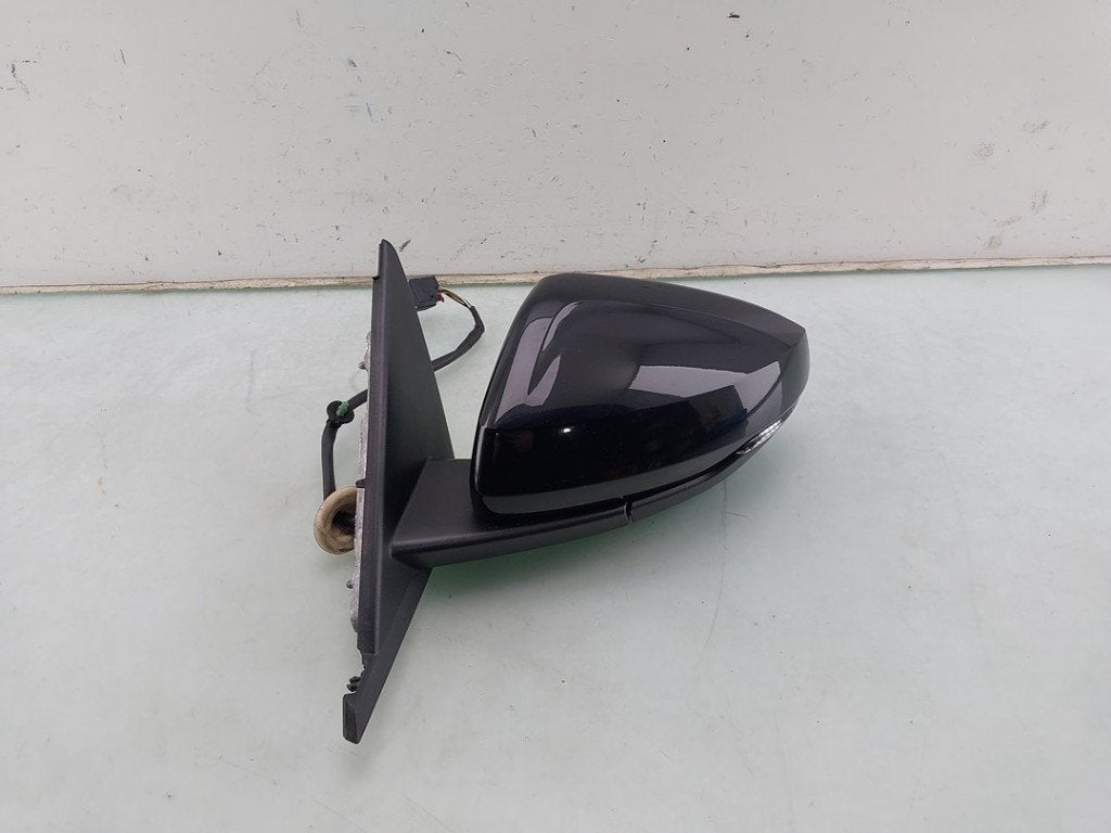 SPIEGEL LINKS Audi A1 Sportback (GBA) (|82B857409E9B9|), Info@audi.de, Audi, Audi AG, Gebruikt